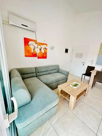 Apartment May Baska 0*, Baska (Krk)